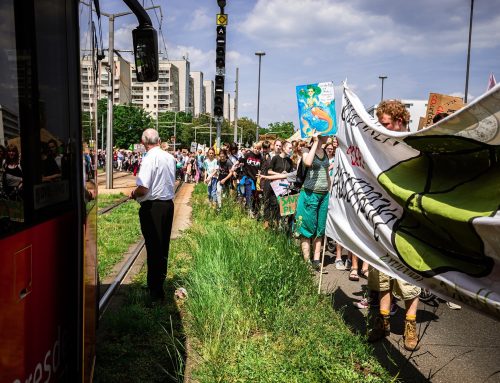 Verfassungsschutzpräsident warnt vor Straftaten einzelner radikaler Klima-Aktivisten